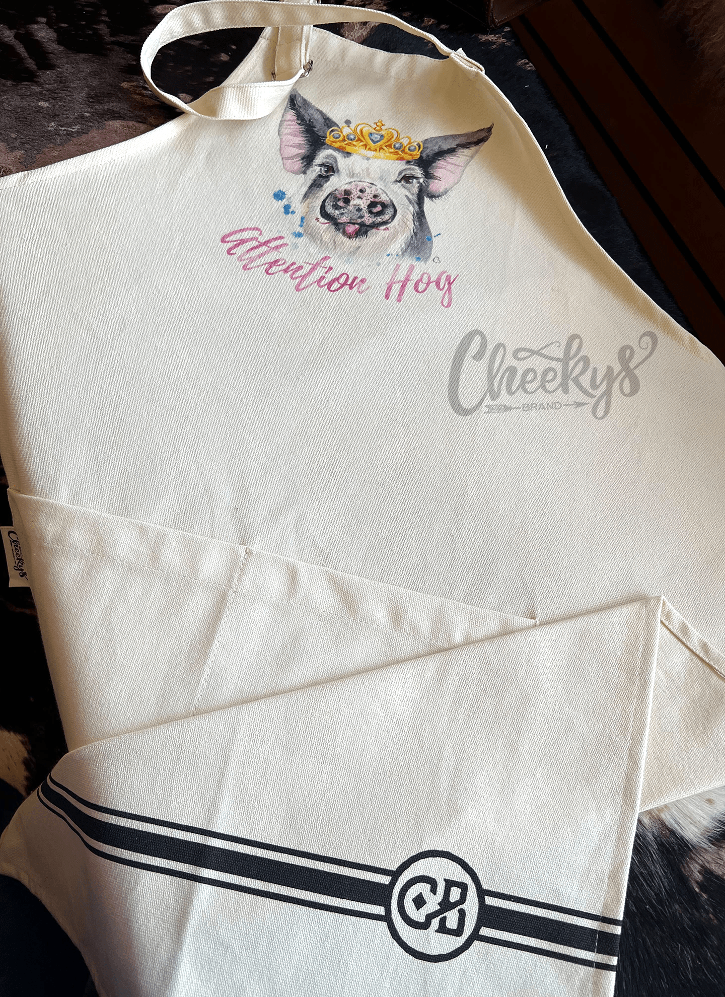 Attention Hog Apron On Ivory Cheekys Brand 