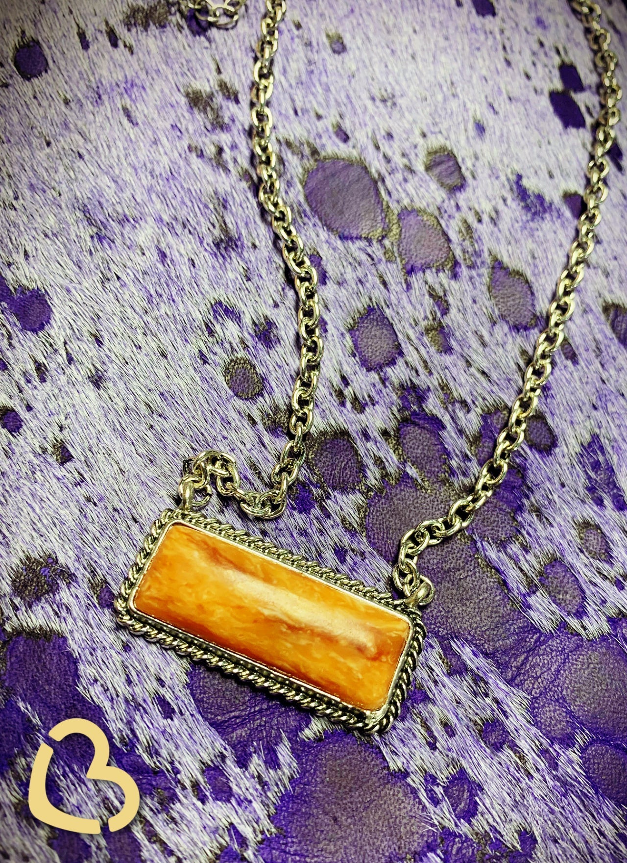 The Gainsboro Bar Necklace in Amber Jewelry 19 